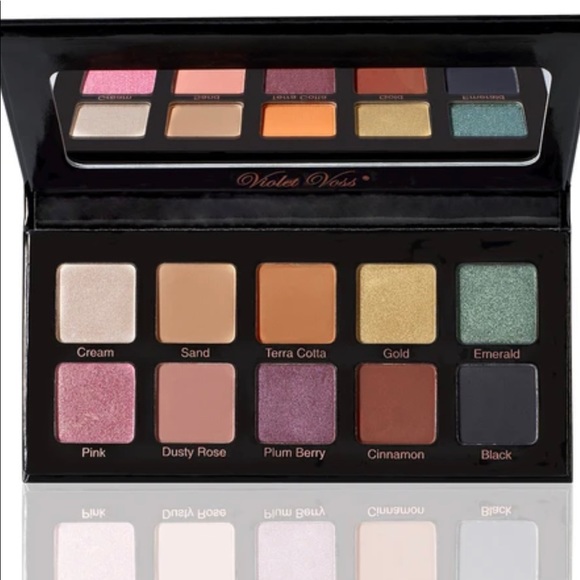 Violet Voss Other - Essentials Eye Shadow Palette